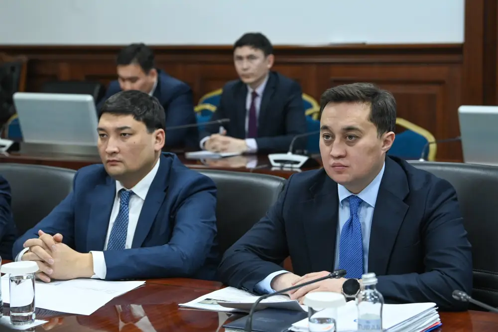 Подписан меморандум о передаче здания частной школы в областную коммунальную собственность (2)