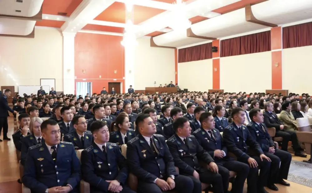 Конкурс профессионального мастерства следователей и юристов в Карагандинской академии МВД Казахстана Астане