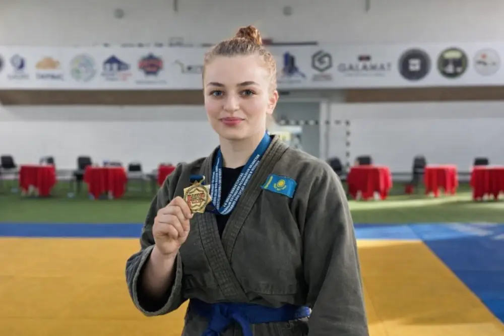 Женщины в экстренных службах спасают жизни Астане