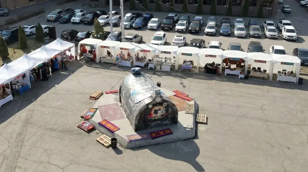 Наурыз: вторичные материалы и этно-рок в Алматы! Астане