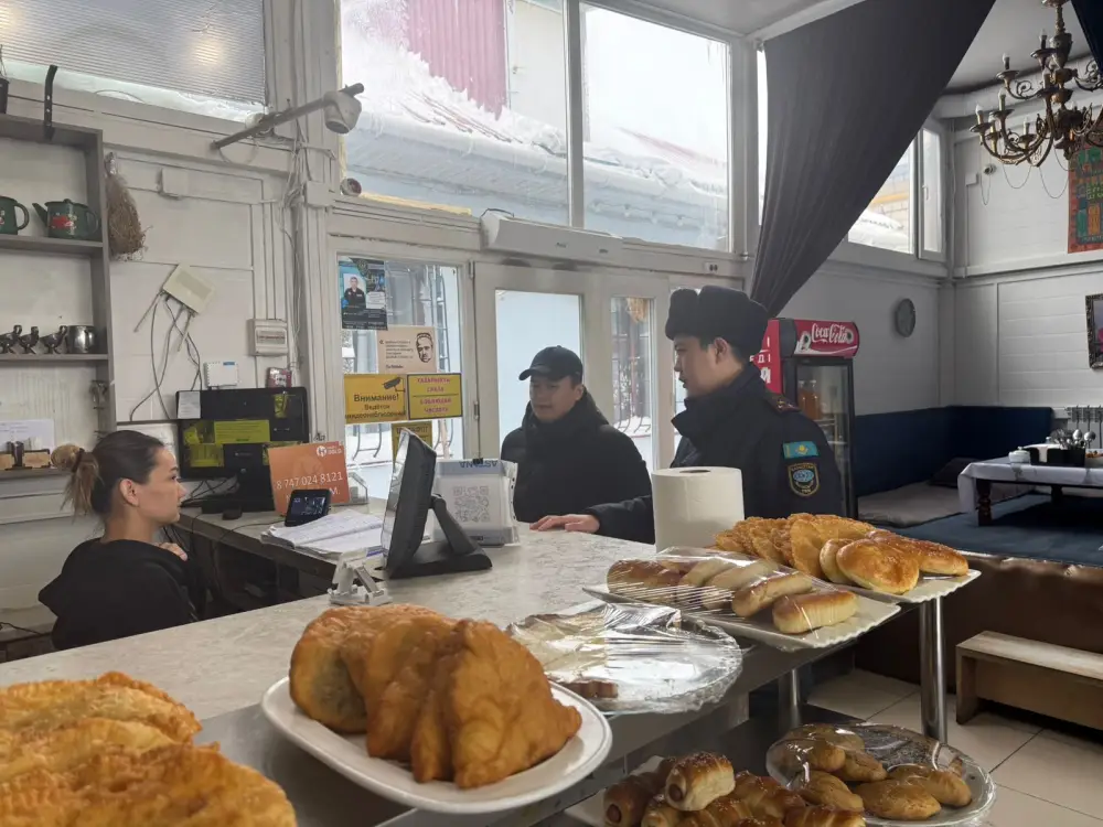 В Астане проведены 320 рейдов по объектам общепита: выявлены нарушения и демонтированы незаконные павильоны Астане