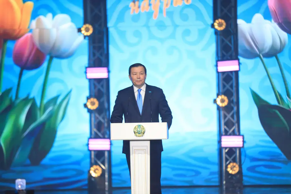 В честь Международного женского дня – 8 Марта в Өнер орталығы прошел праздничный концерт (3)