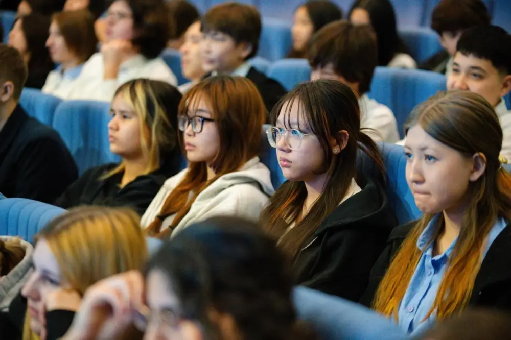 В Астане прошел форум «Кибербезопасность, искусственный интеллект: современные угрозы и методы защиты» (2)