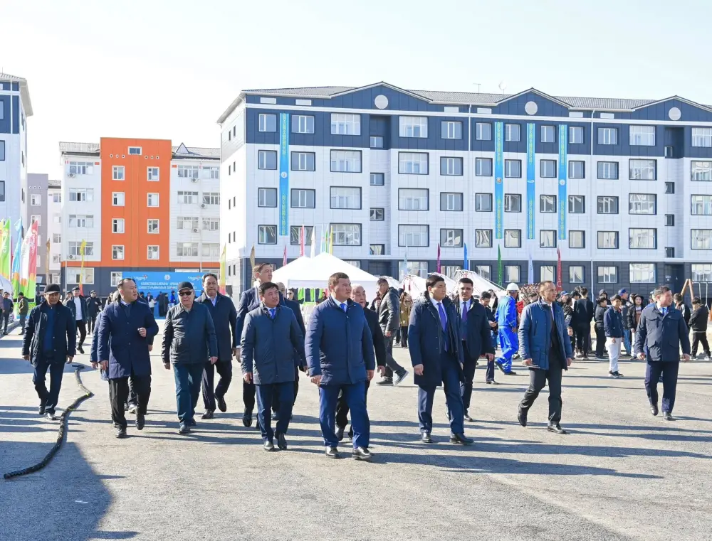 Ключи от 400 квартир: в Кызылорде сданы в эксплуатацию 10 жилых домов Астане