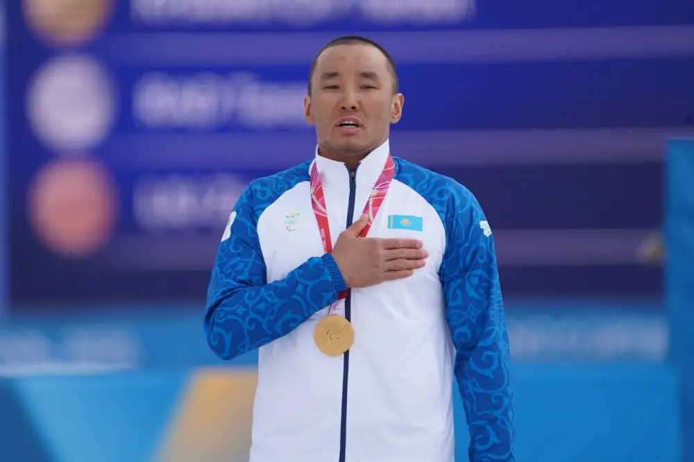 Ербол Хамитов принес золото из Милана Астане