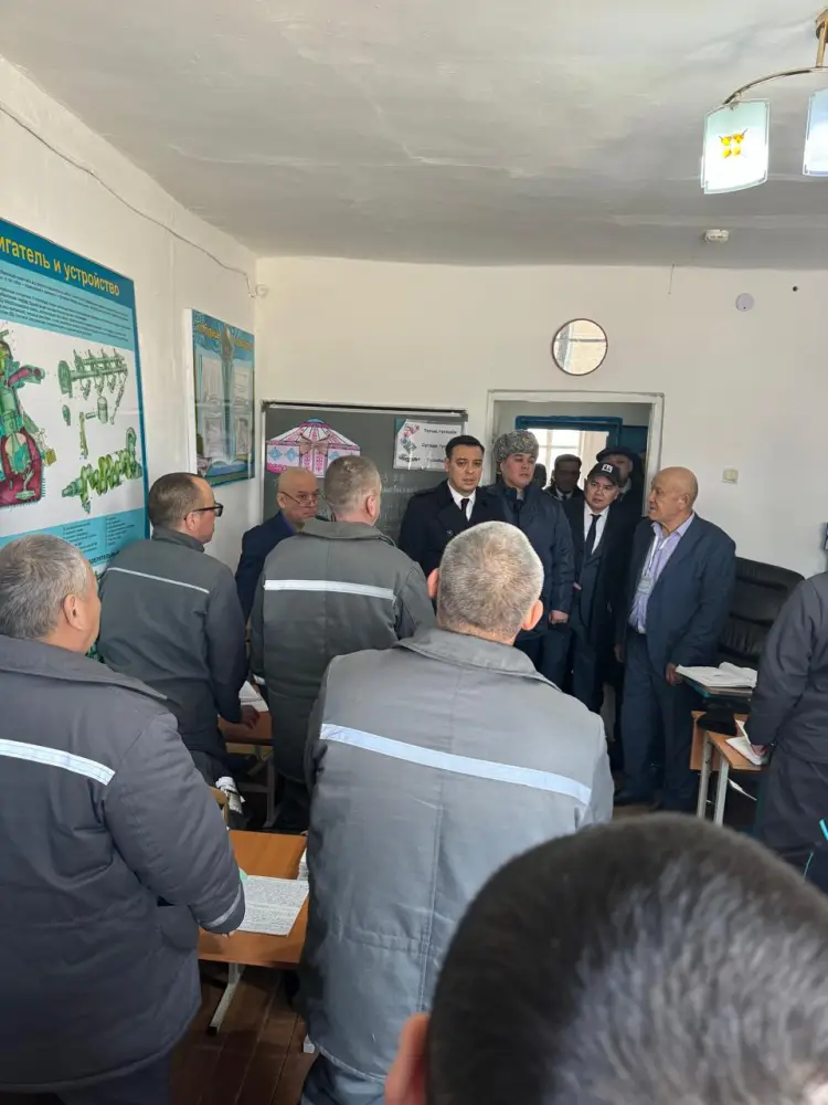 Омбудсмен ознакомился с условиями содержания осужденных в колонии №14 Астане