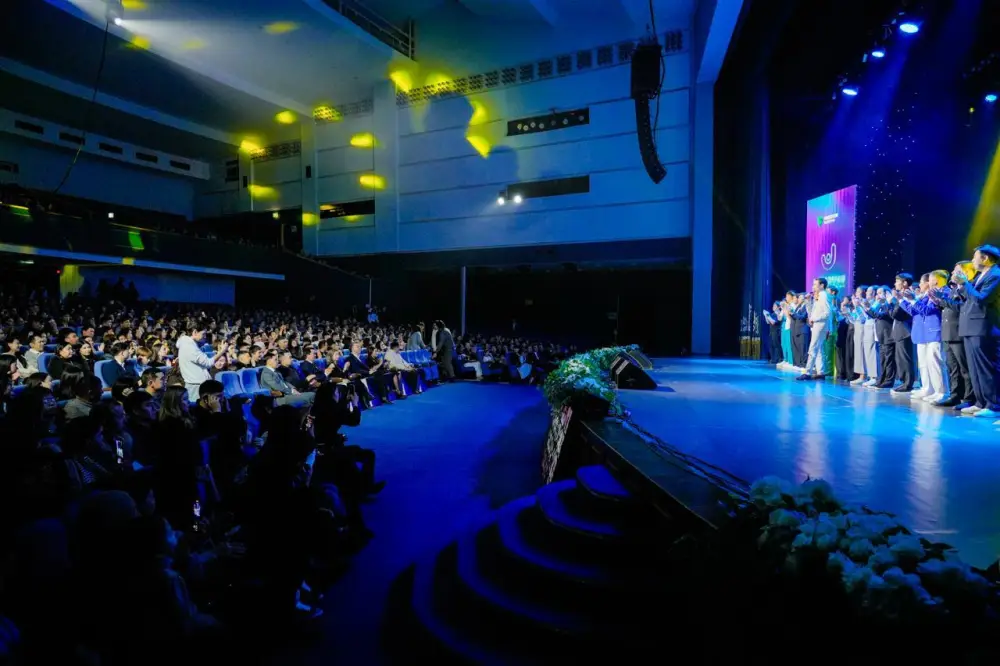 Участники молодежного движения «Жайдарман» выразили поддержку проекту новой Конституции Казахстана перед референдумом Астане