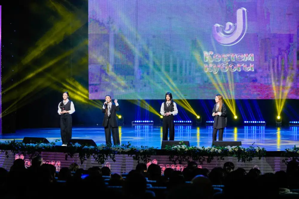 Участники молодежного движения «Жайдарман» поддержали проект новой Конституции Казахстана (2)