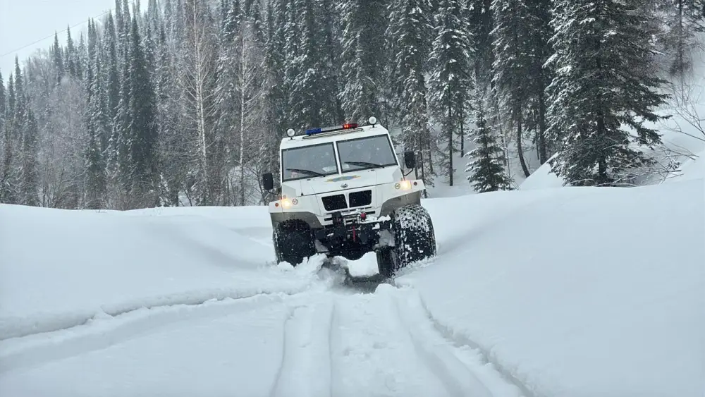 За прошедшие сутки из снежных заносов спасено и эвакуировано 760 человек (6)
