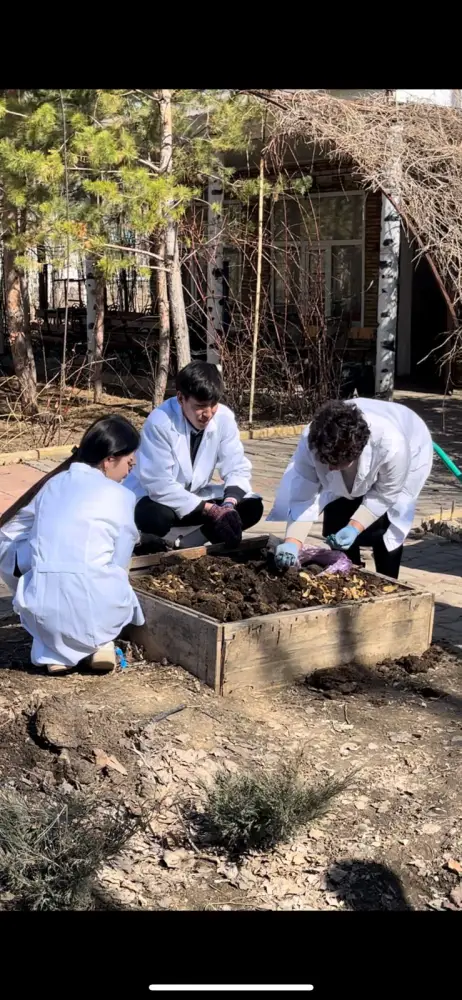 Социальная инициатива молодежи Актобе: переработка отходов в удобрения как способ повышения экологической осведомленности Астане