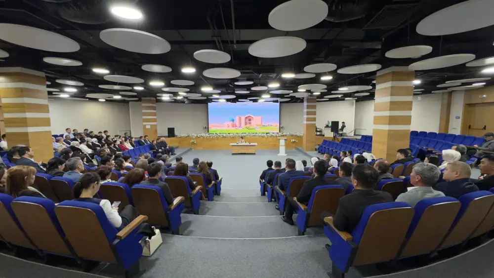 Аида Балаева обсудила с командой музея-заповедника «Әзірет Сұлтан» международные аспекты развития музейной сферы и сохранения культурного наследия. Астане