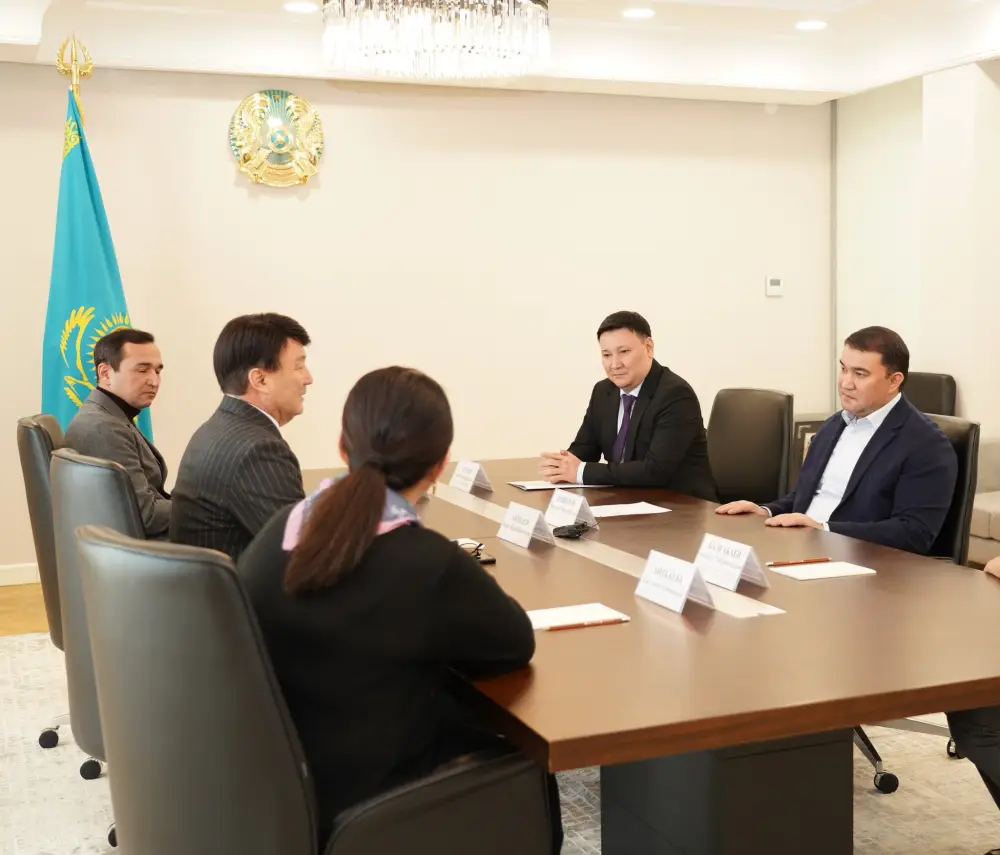 Обсуждение развития искусства и поддержки творческих инициатив в Туркестанской области Астане