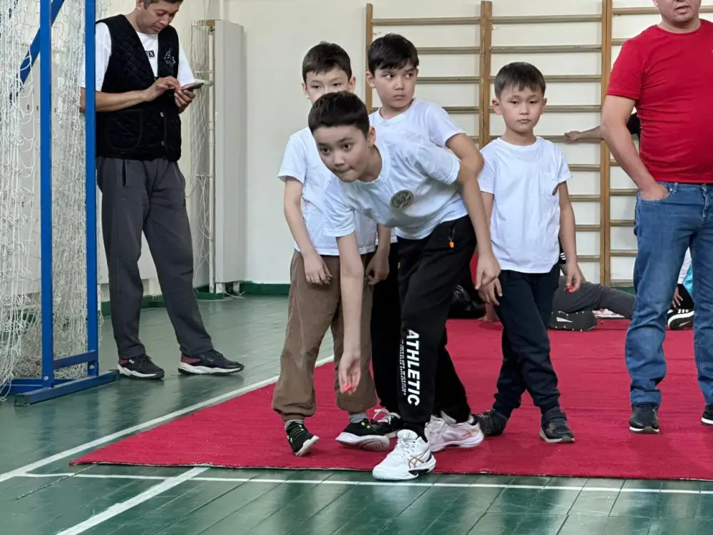 Семейный конкурс в Астане: участники проверили знания о Наурызе и соревновались в традиционных играх на Дне национального спорта Астане