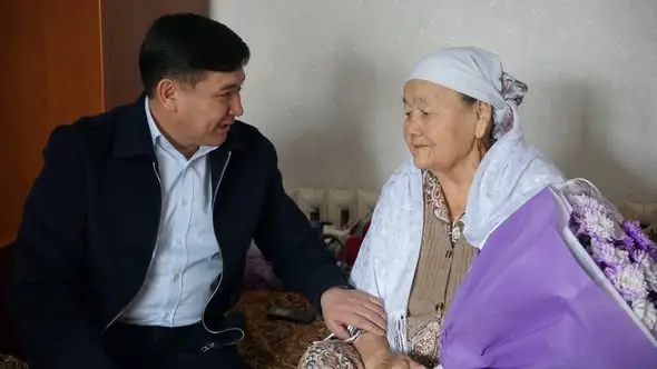 Поздравление матерей в Ордабасынском районе к Международному женскому дню Астане