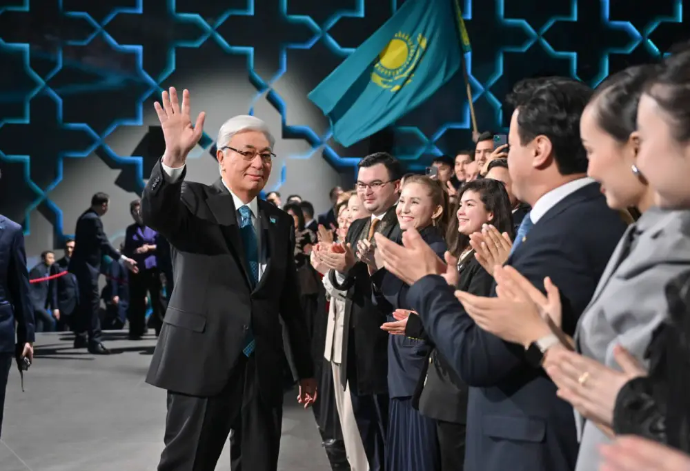 Конституция Казахстана как основа независимости и суверенитета Астане