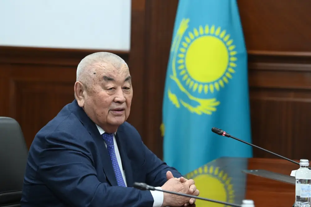 Представлен директор Кызылординского областного филиала АО «НК «КазАвтоЖол» (6)