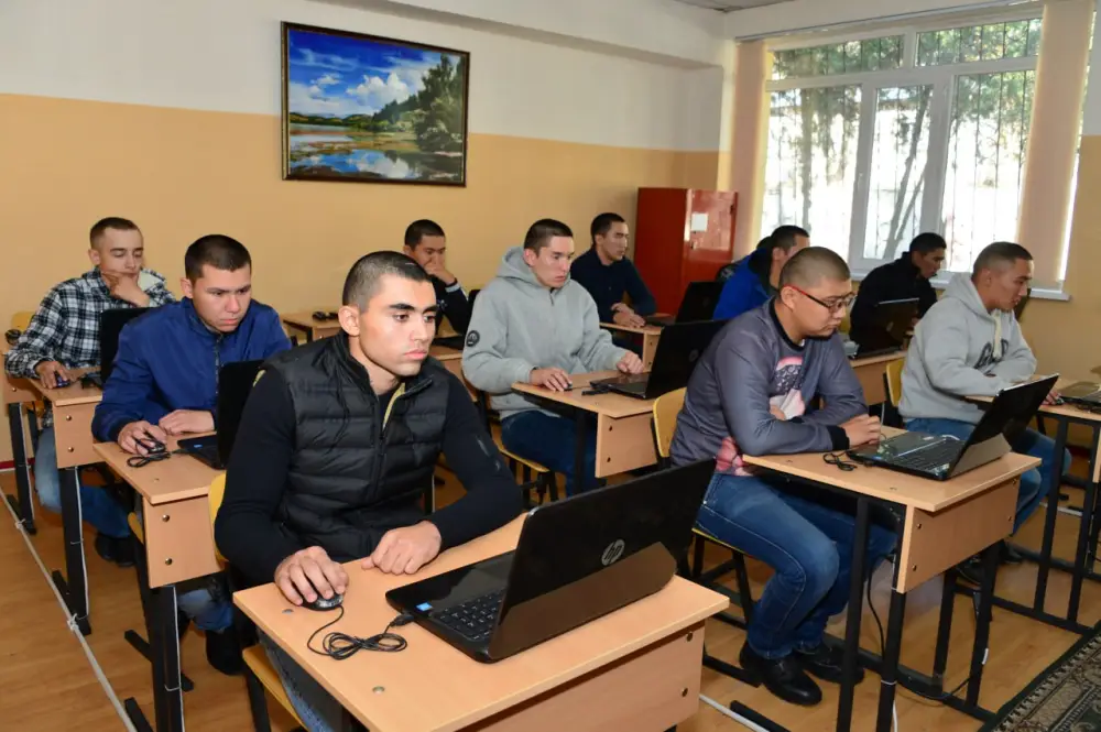 Весенний призыв в Казахстане: более 21 тысячи молодых граждан пополнят ряды армии (3)