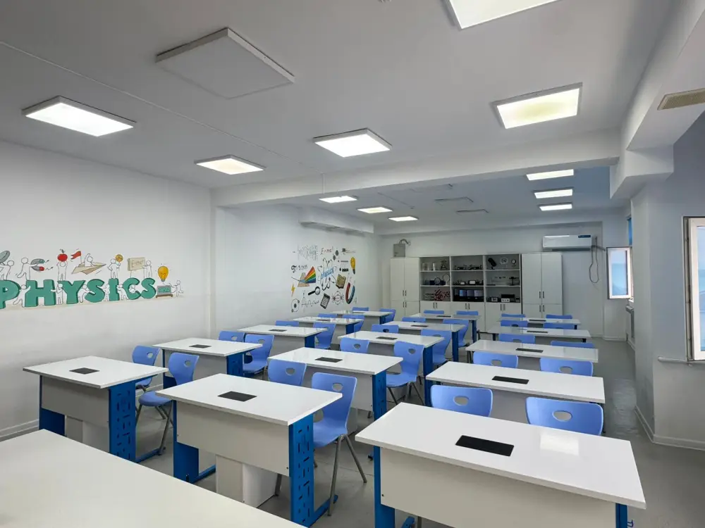 Почти 89 тысяч ученических мест введено за счет средств, изъятых у коррупционеров (5)