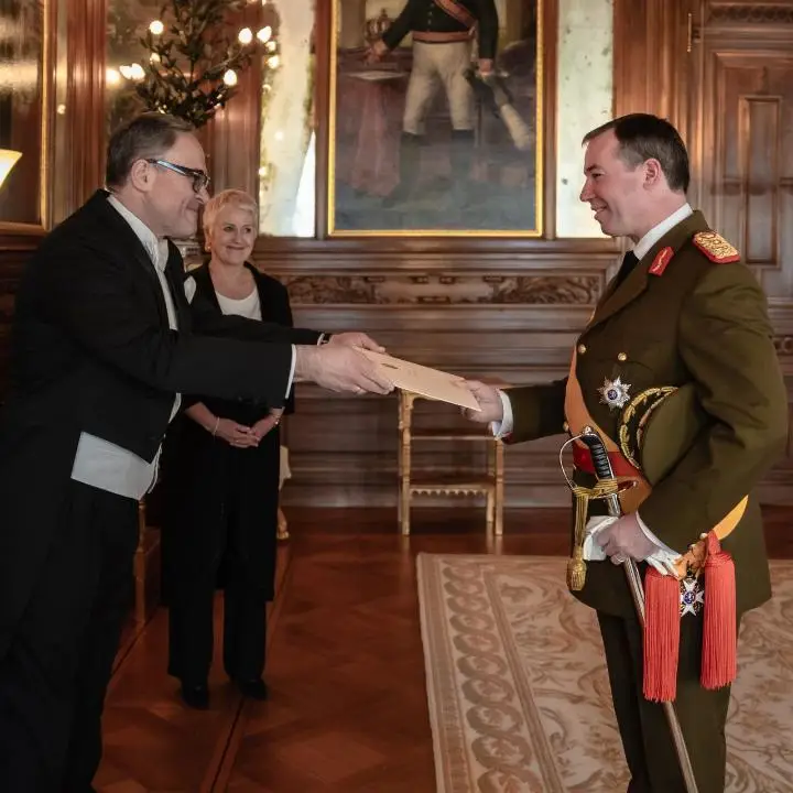 Казахстанский посол передал грамоты в Люксембурге Астане