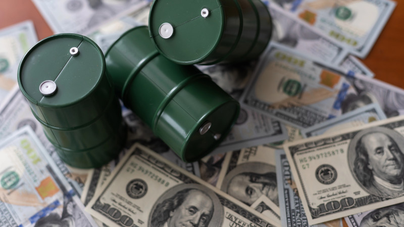 Администрация Трампа анализирует последствия возможного роста цен на нефть до 200 долларов за баррель. Астане