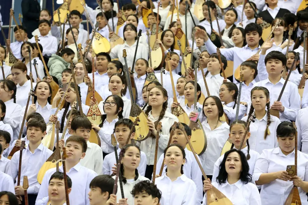 11 500 домбристов Алматы установили национальный рекорд в честь Наурыз Мейрамы (6)