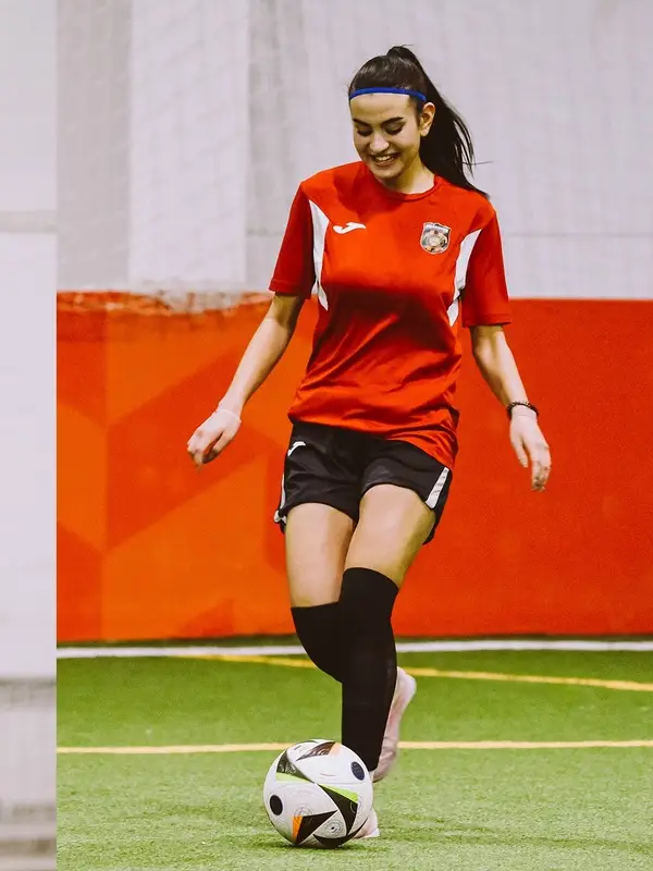 Создание женской команды футбольного клуба «Шахтёр» как шаг к развитию женского футбола в Казахстане Астане