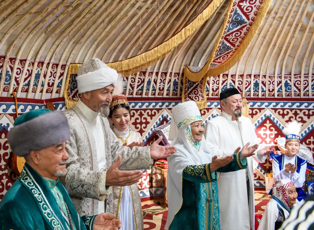 Шаңырақ күні: что стоит за семейными ценностями? Астане