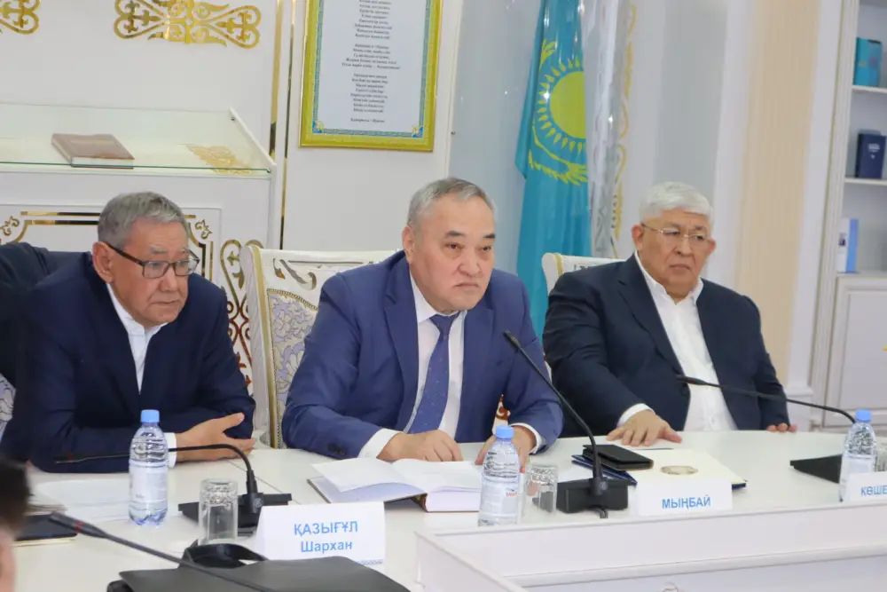 Презентация книги Шархана Казыгула в Астане Астане