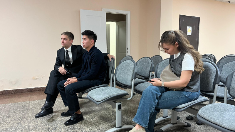 Астана: Судебное разбирательство по делу блогеров Жанабыловых Астане