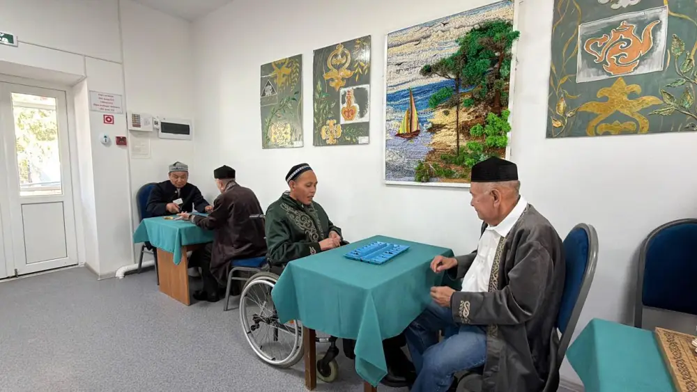 Марат Ахметжанов поздравил долгожителя в Щучинске Астане