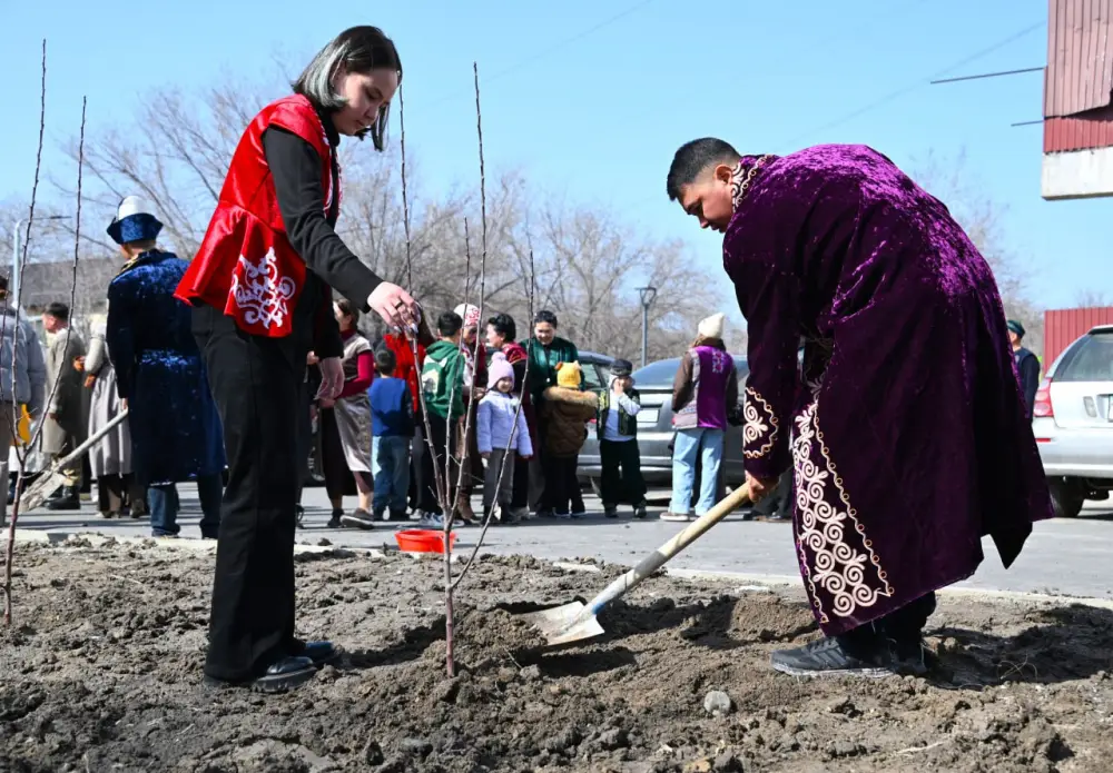 В честь Жаңару күні во всех гарнизонах прошла экологическая акция (2)