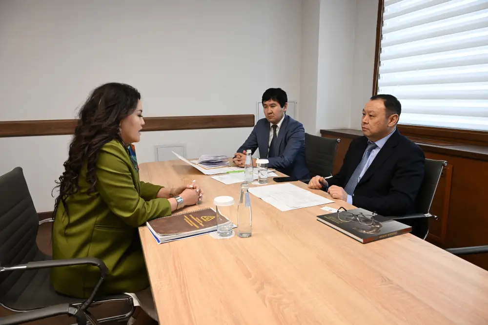 Заместитель акима города Алматы Абзал Нукенов рассмотрел актуальные вопросы горожан (2)