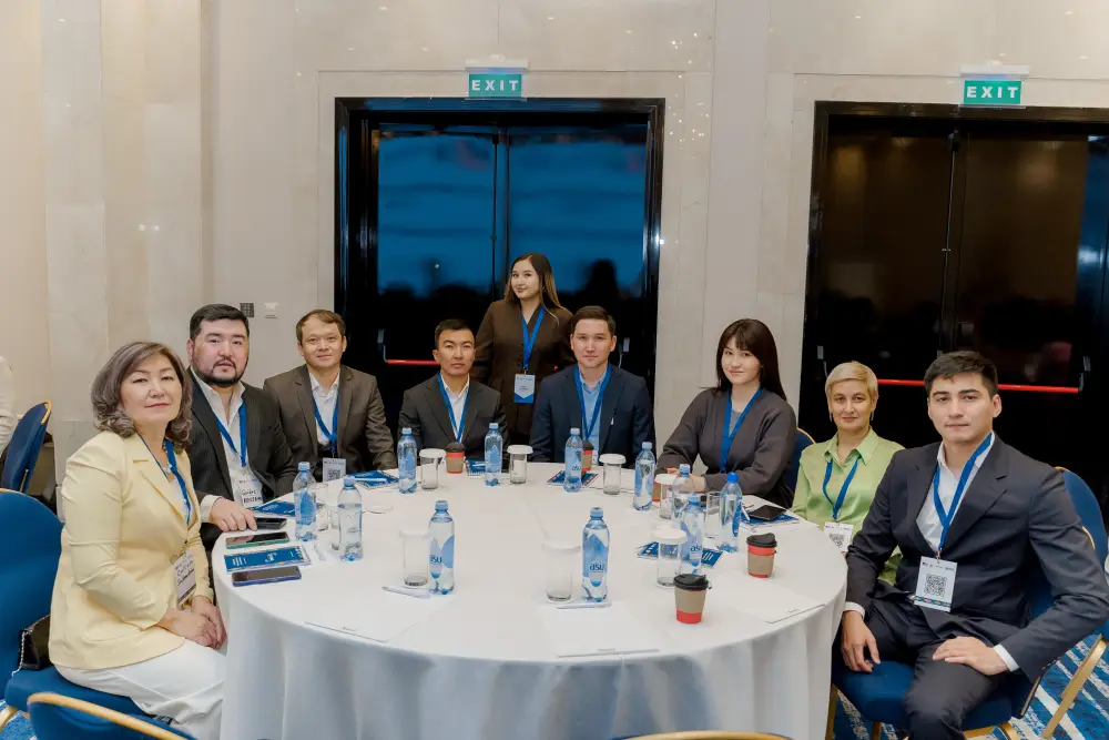 Сотрудники Бюро успешно завершили программу C5+ONE по изучению английского языка Астане