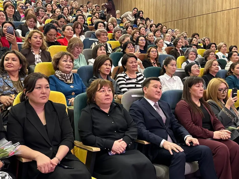 В Астане прошел праздничный вечер, посвященный Международному женскому дню Астане