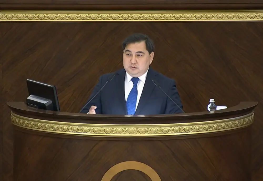 МАЖИЛИС ОДОБРИЛ В ПЕРВОМ ЧТЕНИИ НОВЫЙ ЗАКОН О ГОСУДАРСТВЕННОЙ СЛУЖБЕ (5)