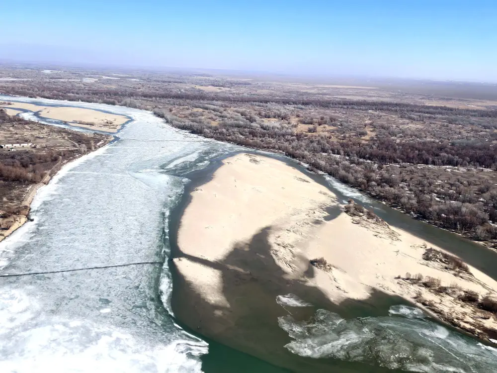 В ВКО проводится аэровизуальное обследование паводкоопасных участков (3)