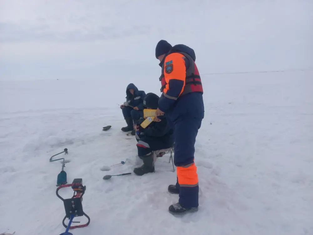 Опасный весенний лед: предупреждение от ДЧС ВКО Астане