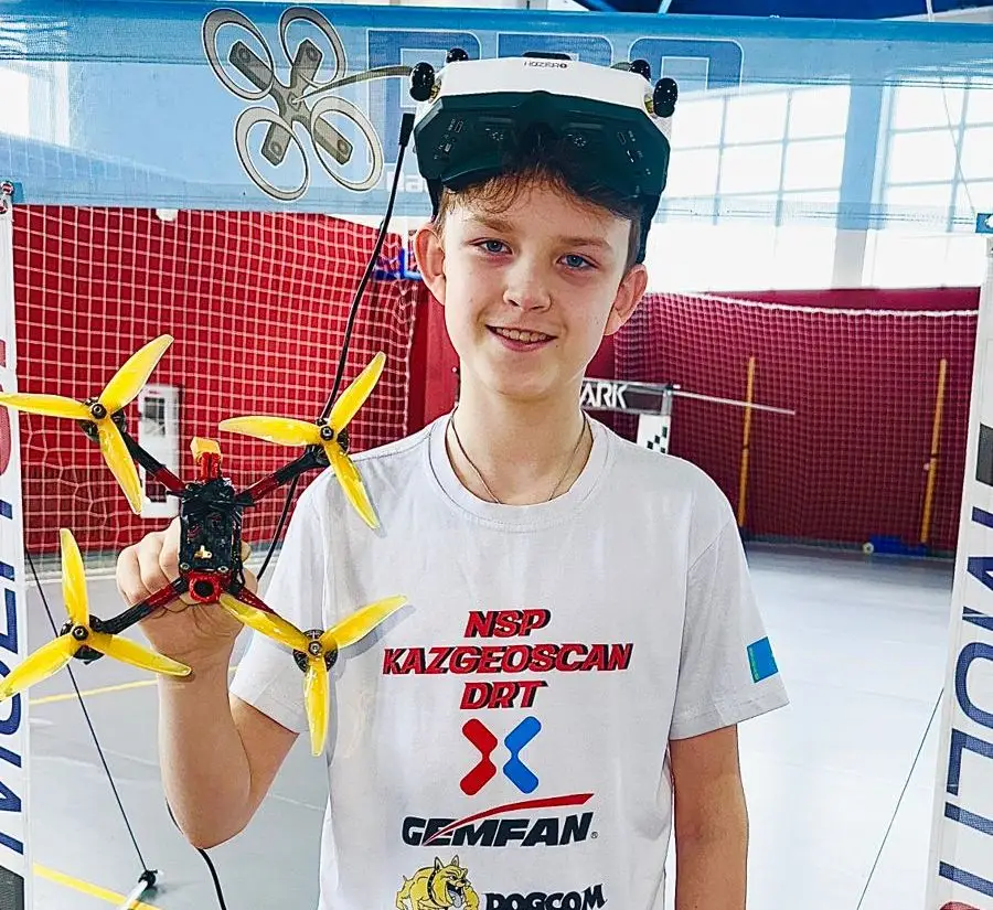 Тимофей Муравьёв из Караганды завоевал четыре золота на чемпионатах страны по дрон-рейсингу в Астане Астане