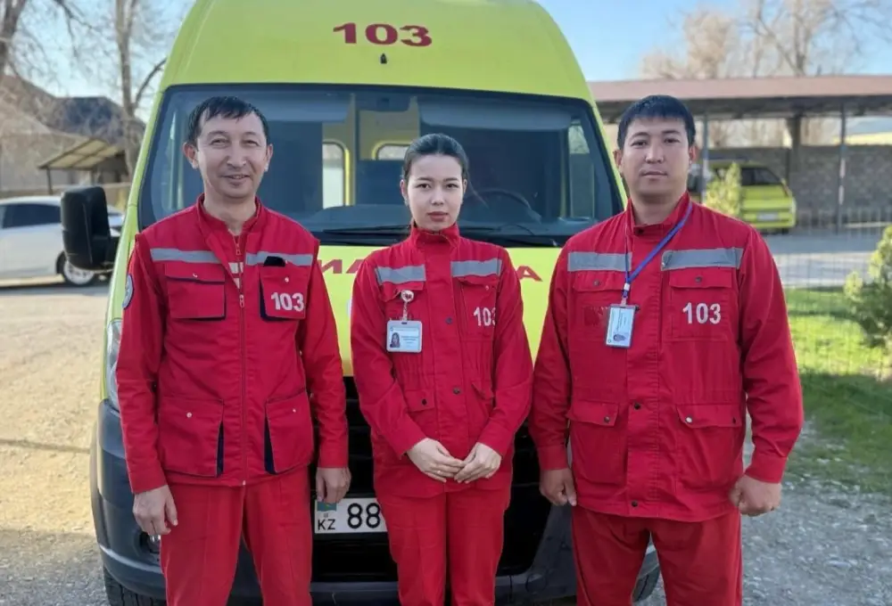 Сотрудники скорой помощи спасли годовалую девочку в Туретасе Астане