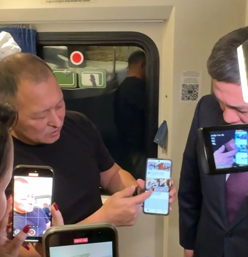 Космические волны: спутниковый интернет теперь в казахстанских поездах Астане