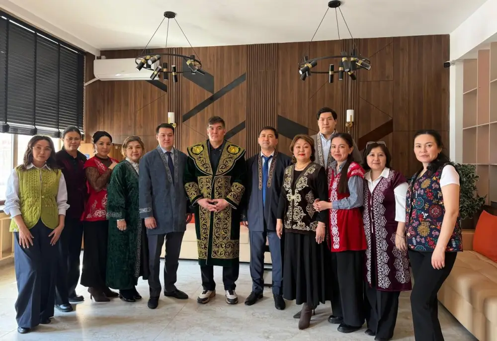 В МЧС Казахстана отметили День национальной одежды (5)