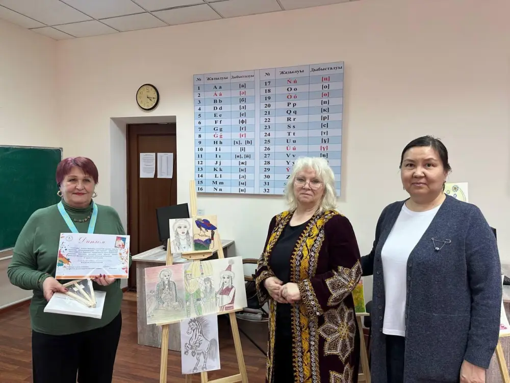 Весенние краски души: творческий конкурс для пенсионеров в Астане Астане