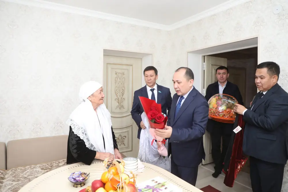 Сарыагаш: Почет матерей-долгожительниц как символ культурного наследия и семейных ценностей Астане