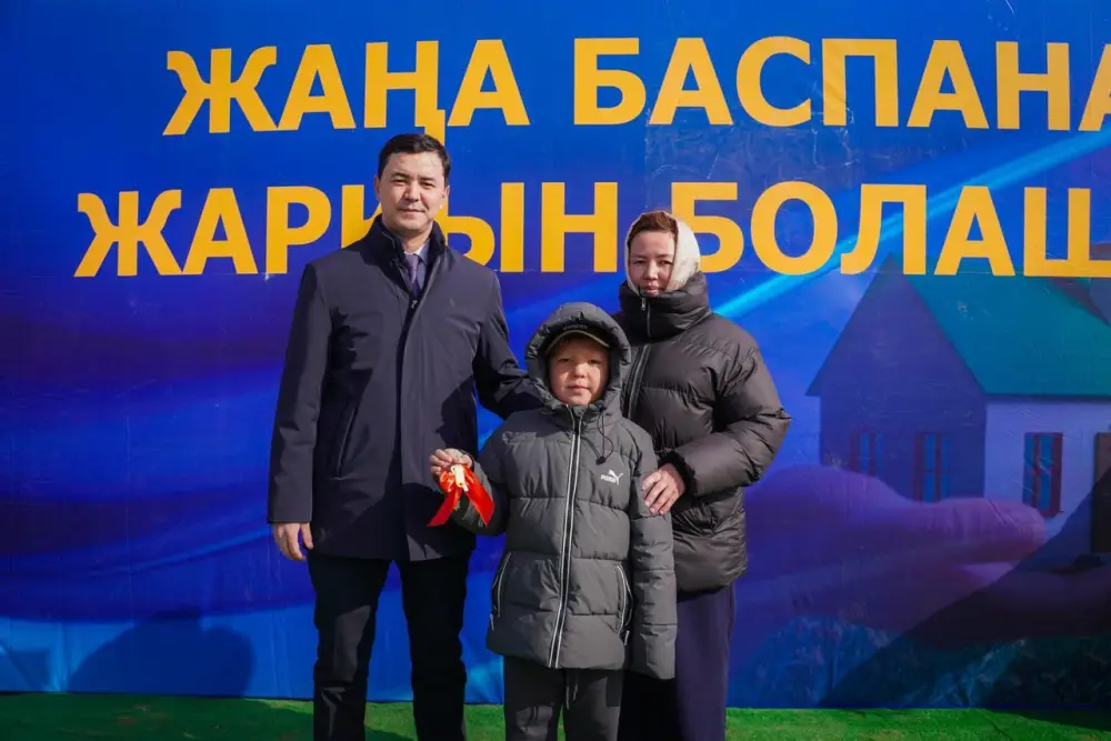 В Актюбинской области 30 семей получили ключи от новых домов (3)