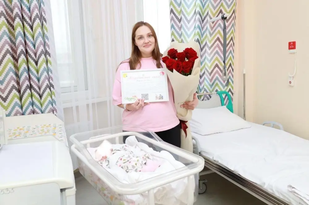 Необычный подарок получили новорожденные в День обновления в Астане (2)