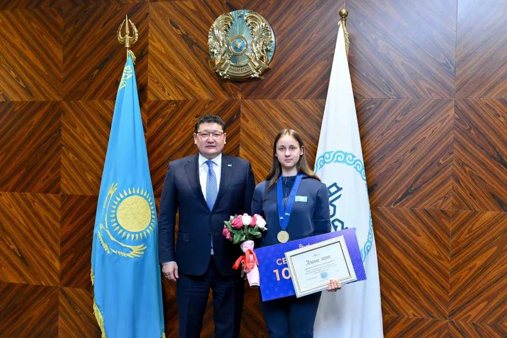 В области Абай чествовали чемпионов мира (9)