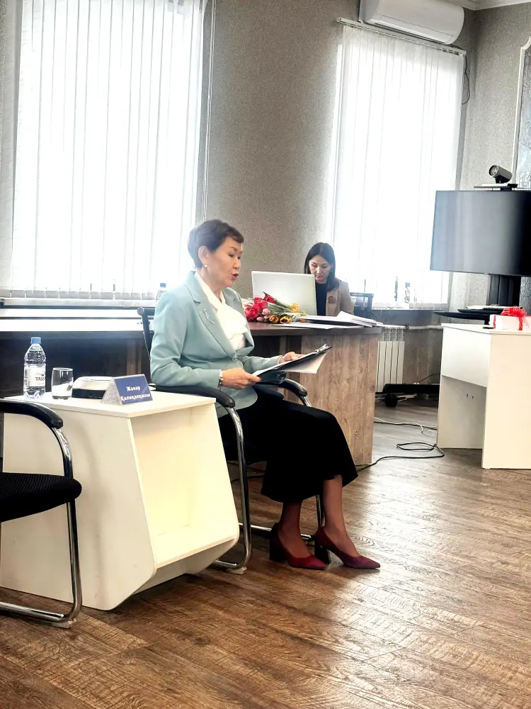 Презентация альбома о женщинах-руководителях в госслужбе подчеркивает их вклад в развитие государственной системы Астане
