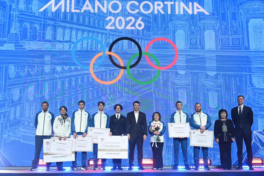 В Алматы наградили призеров XXV зимних Олимпийских игр: квартиры и денежные сертификаты от акима Астане