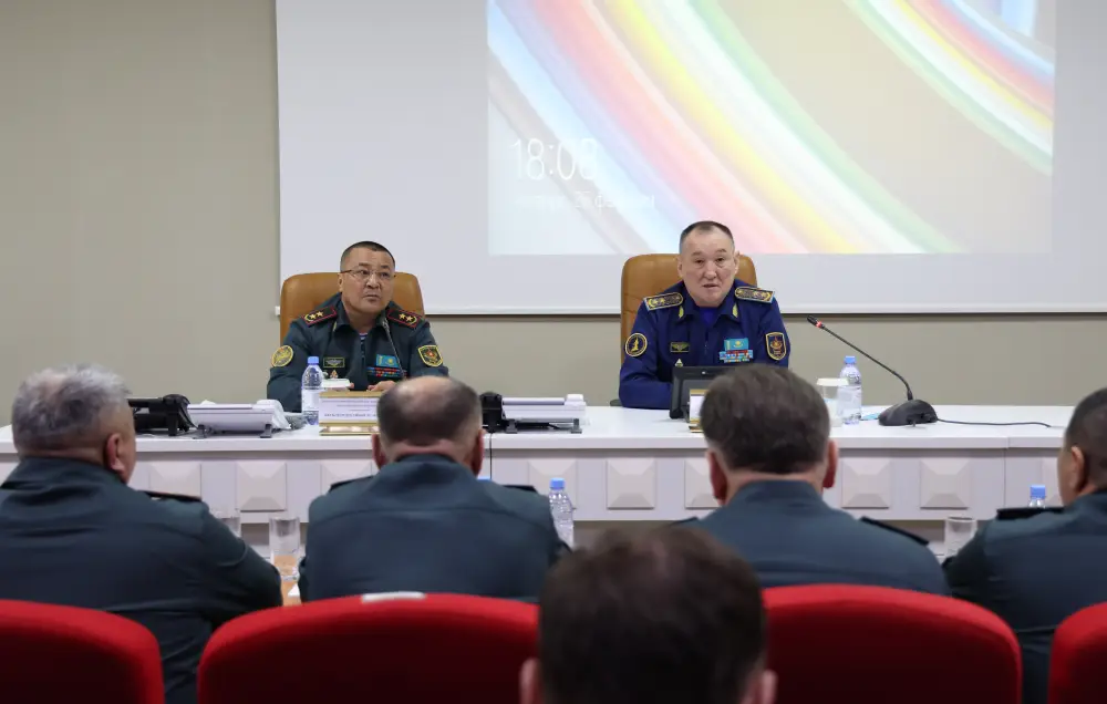 Министр обороны определил приоритеты боевой подготовки Вооруженных сил (10)