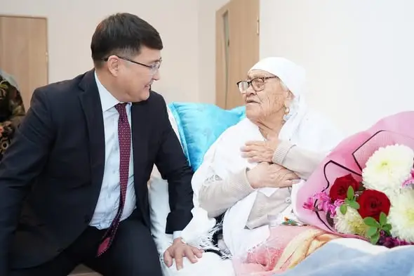 Казыгурт: Поздравление бабушек-долгожительниц Астане